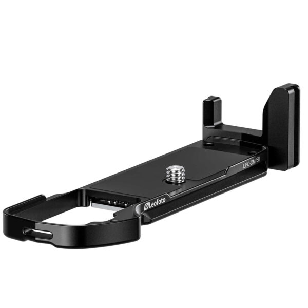 Leofoto LPO-OM-5II L-Bracket for Olympus OM-5II – Black | Leofoto Australia Leofoto LPO-OM-5II L-Bracket for Olympus OM-5II – Black | Leofoto Australia