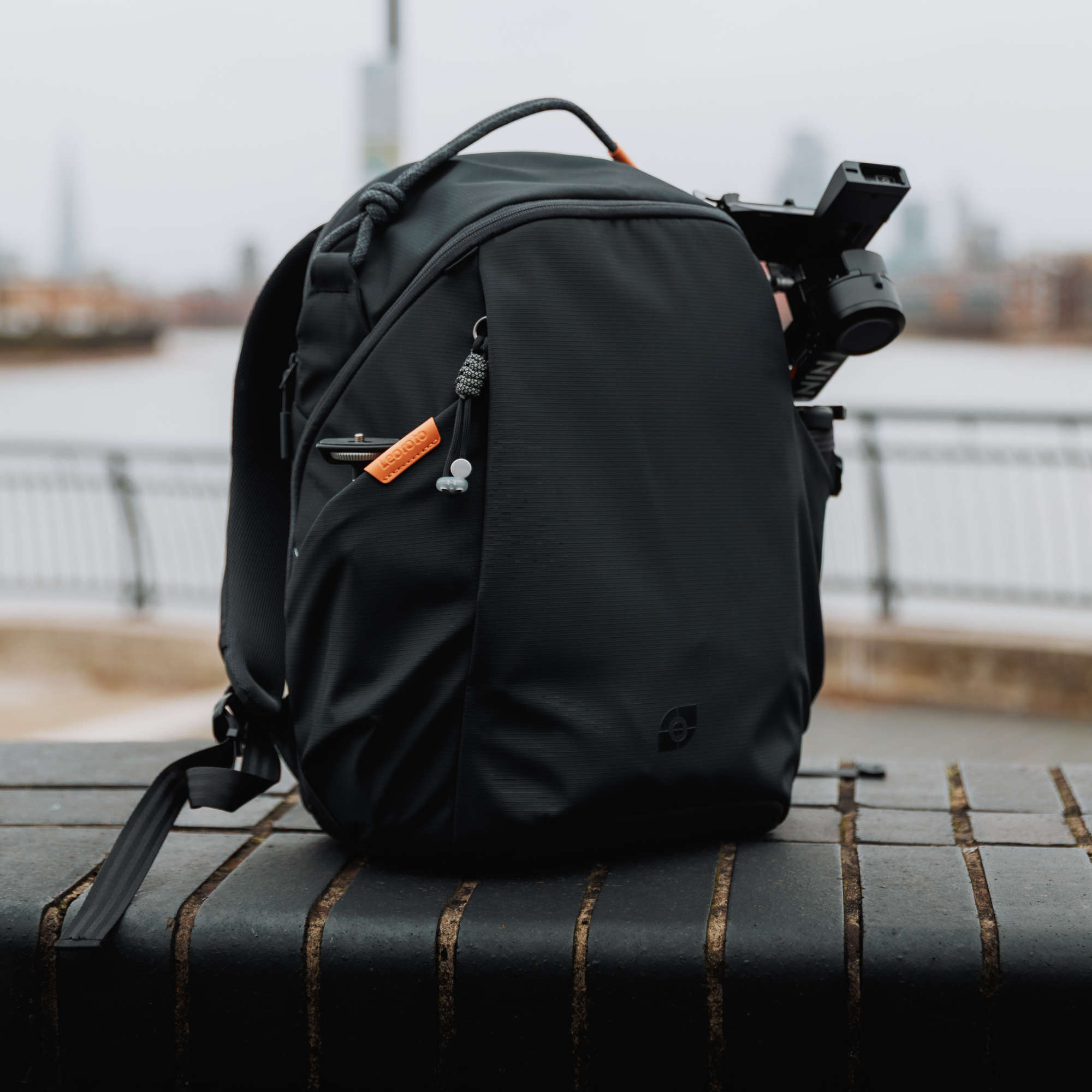 Leofoto Daily Lite 23L Camera Backpack – Midnight Blue | Leofoto Australia 78 Leofoto Daily Lite 23L Camera Backpack – Midnight Blue | Leofoto Australia 78