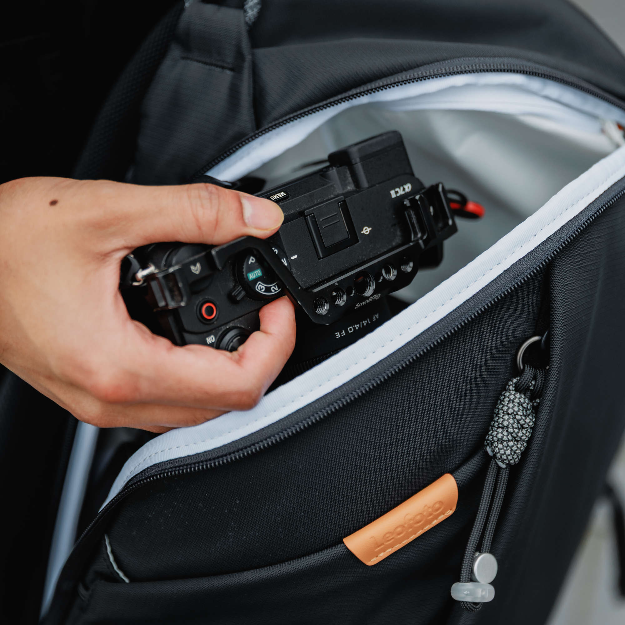 Leofoto Daily Lite 23L Camera Backpack – Midnight Blue | Leofoto Australia 85 Leofoto Daily Lite 23L Camera Backpack – Midnight Blue | Leofoto Australia 85