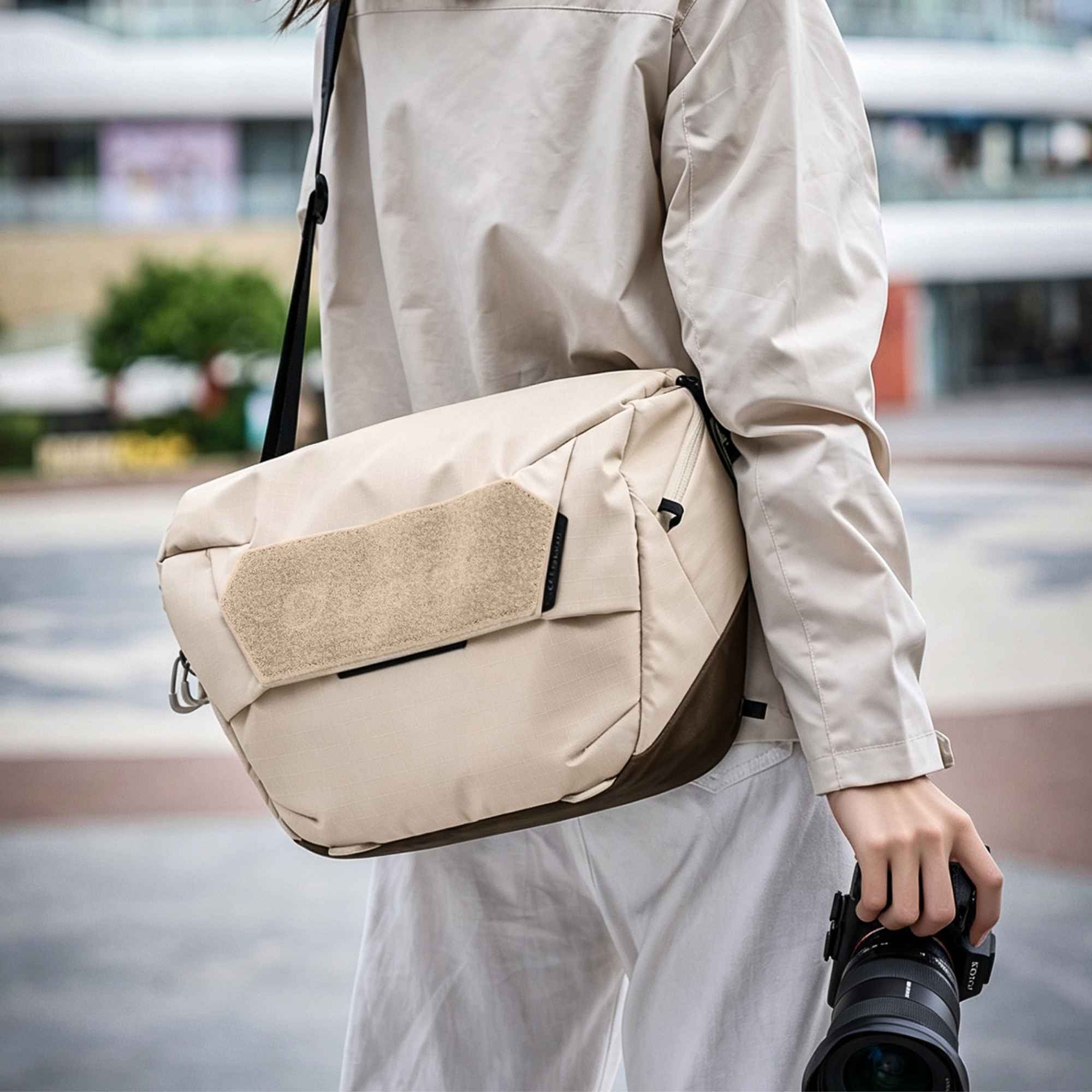Leofoto BACKUP 11L Camera Shoulder Bag – Beige | Leofoto Australia 77 Leofoto BACKUP 11L Camera Shoulder Bag – Beige | Leofoto Australia 77